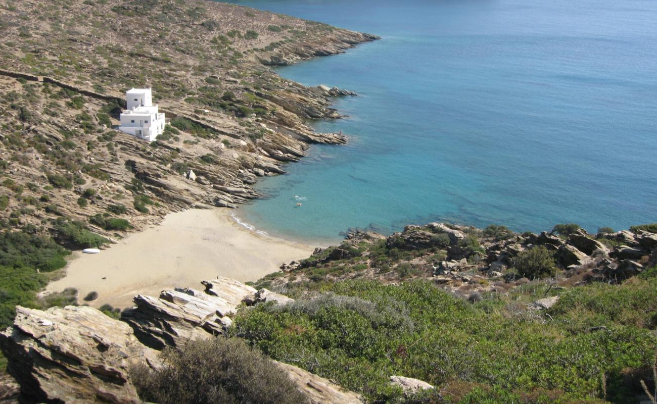 Tris Klisies beach'in fotoğrafı parlak kum yüzey ile