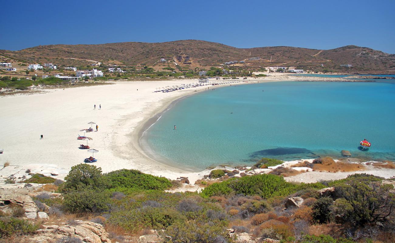 Magganari Plajı'in fotoğrafı parlak ince kum yüzey ile