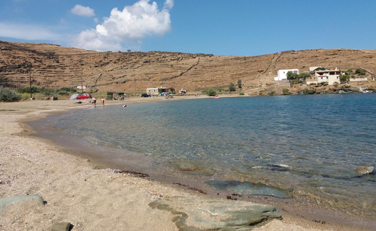 Paralia Simousi'in fotoğrafı açık bej kum yüzey ile