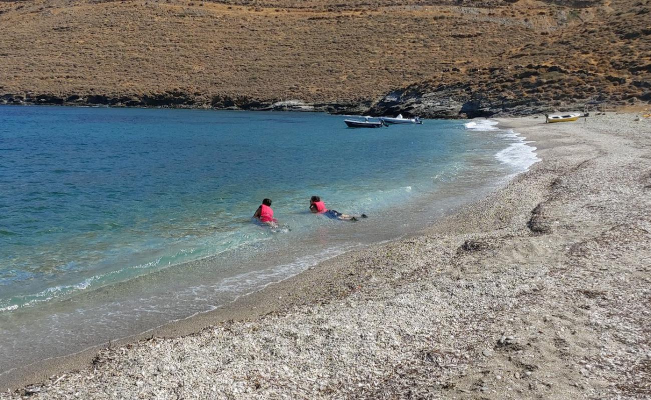 Paralia Mavrianou'in fotoğrafı küçük bej çakıl yüzey ile