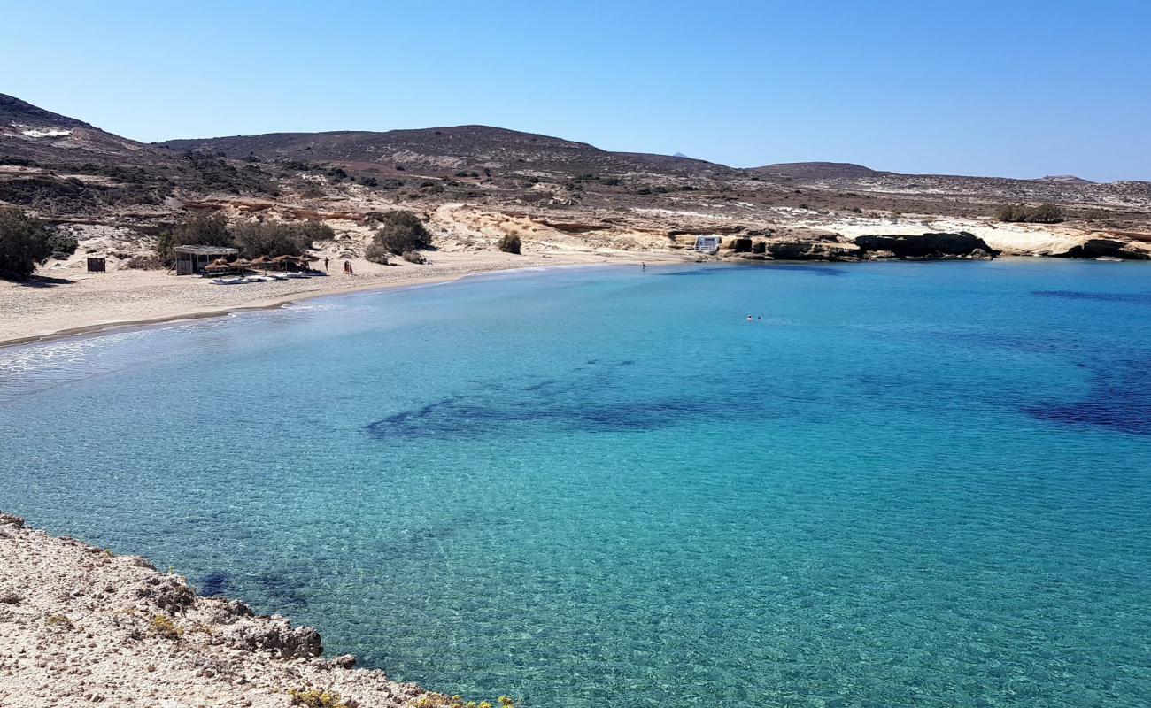 Mytakas beach'in fotoğrafı açık bej kum yüzey ile