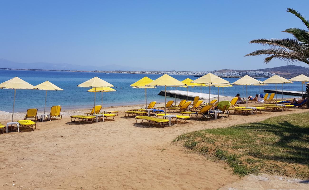 Porto Paros Plajı'in fotoğrafı parlak ince kum yüzey ile