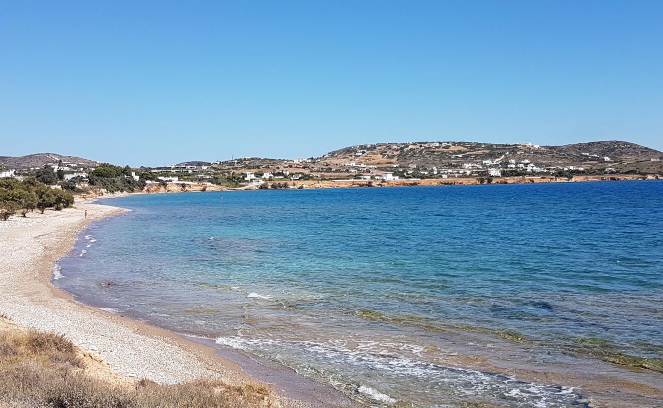 Paralia Glifades'in fotoğrafı gri çakıl taşı yüzey ile