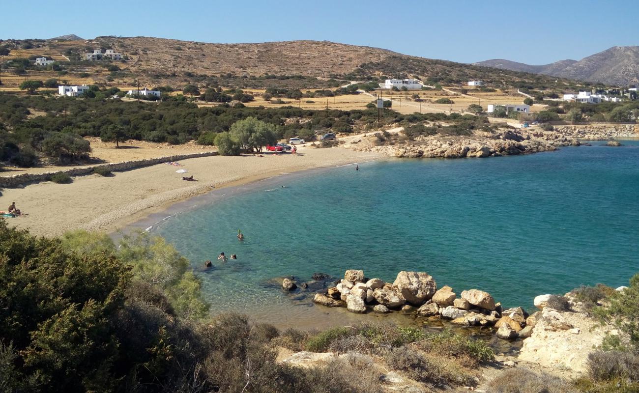 Tripiti beach'in fotoğrafı küçük bej çakıl yüzey ile
