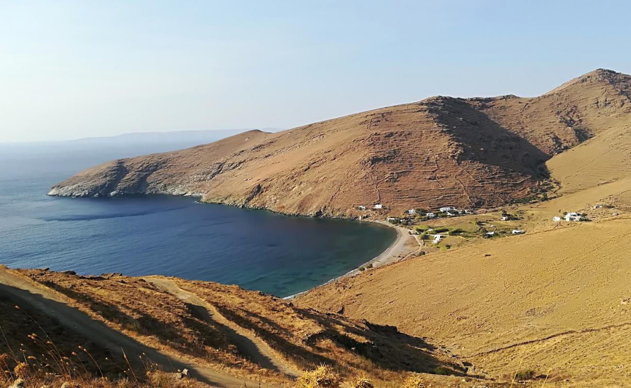 Paralia avessalos'in fotoğrafı gri kum ve çakıllar yüzey ile
