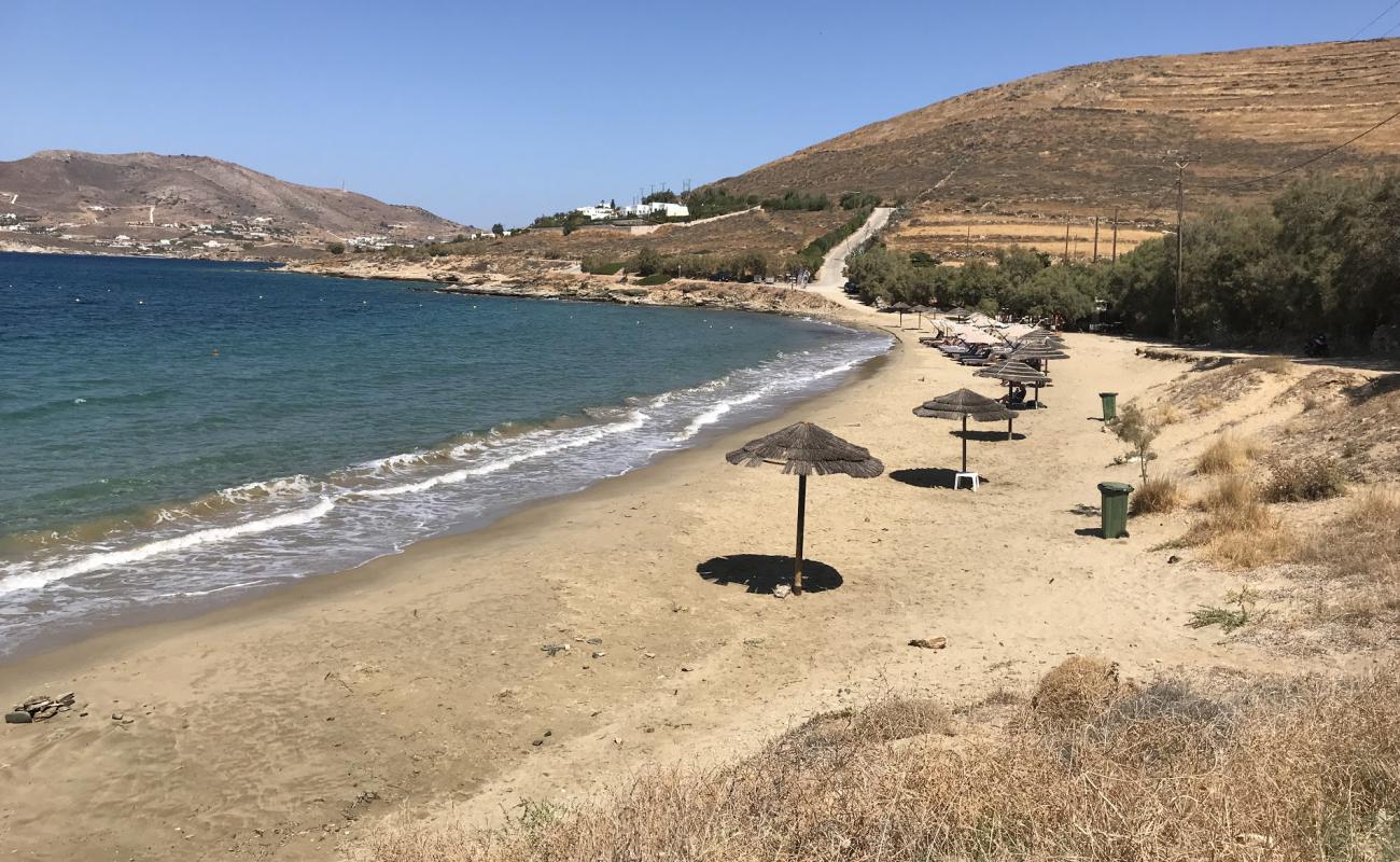 Komito beach'in fotoğrafı i̇nce bej kum yüzey ile