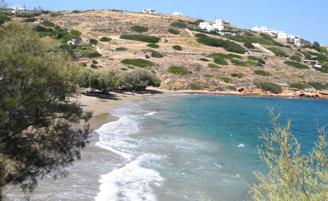 Lotos beach'in fotoğrafı açık bej kum yüzey ile