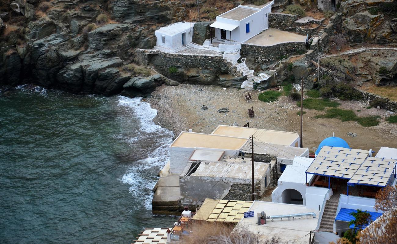 Seralia beach'in fotoğrafı gri kum ve çakıl yüzey ile