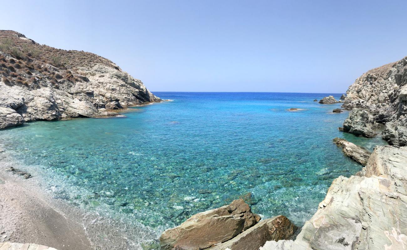 Ambeli beach'in fotoğrafı kayalık arazi yüzey ile