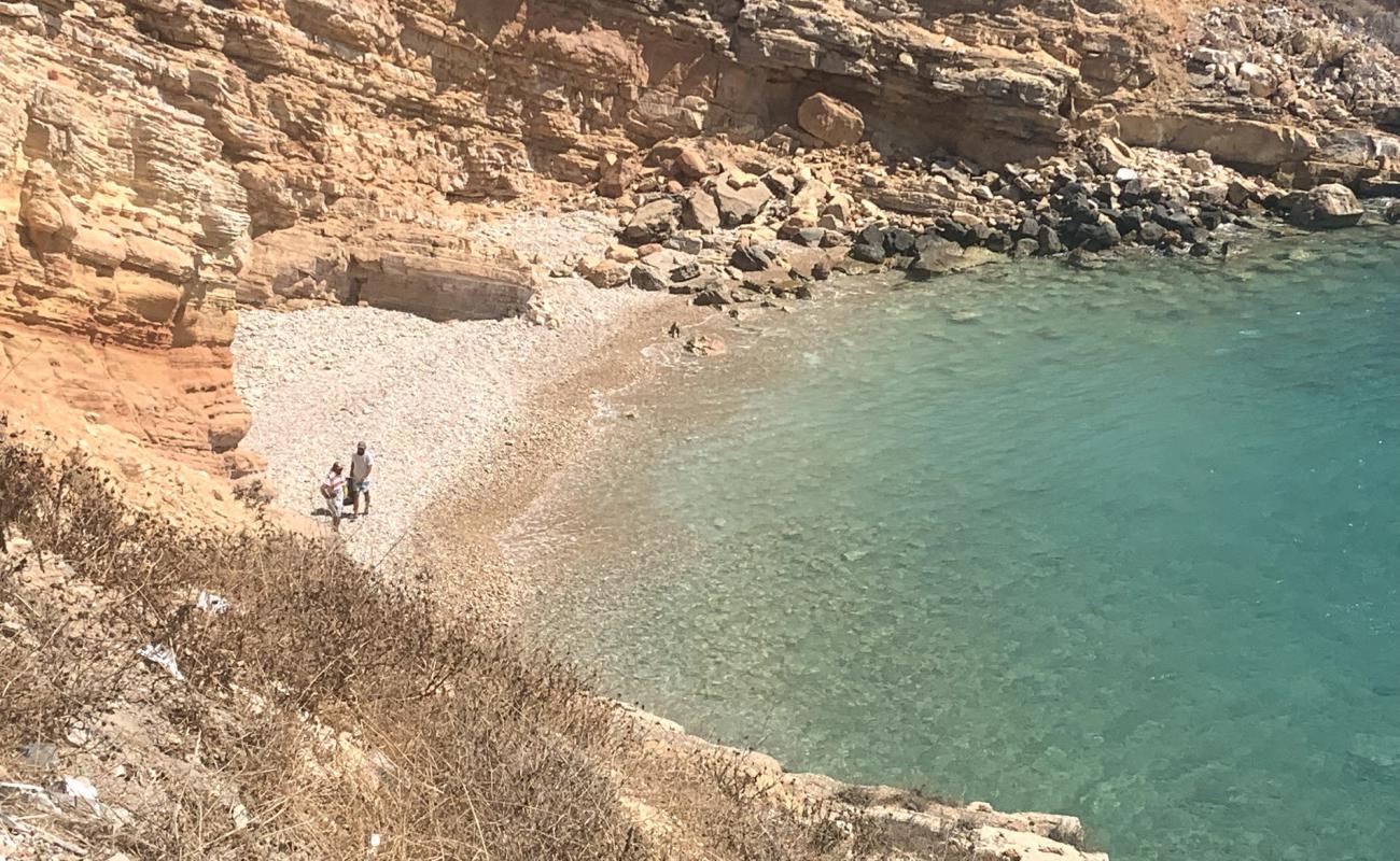 Julias beach'in fotoğrafı hafif çakıl yüzey ile