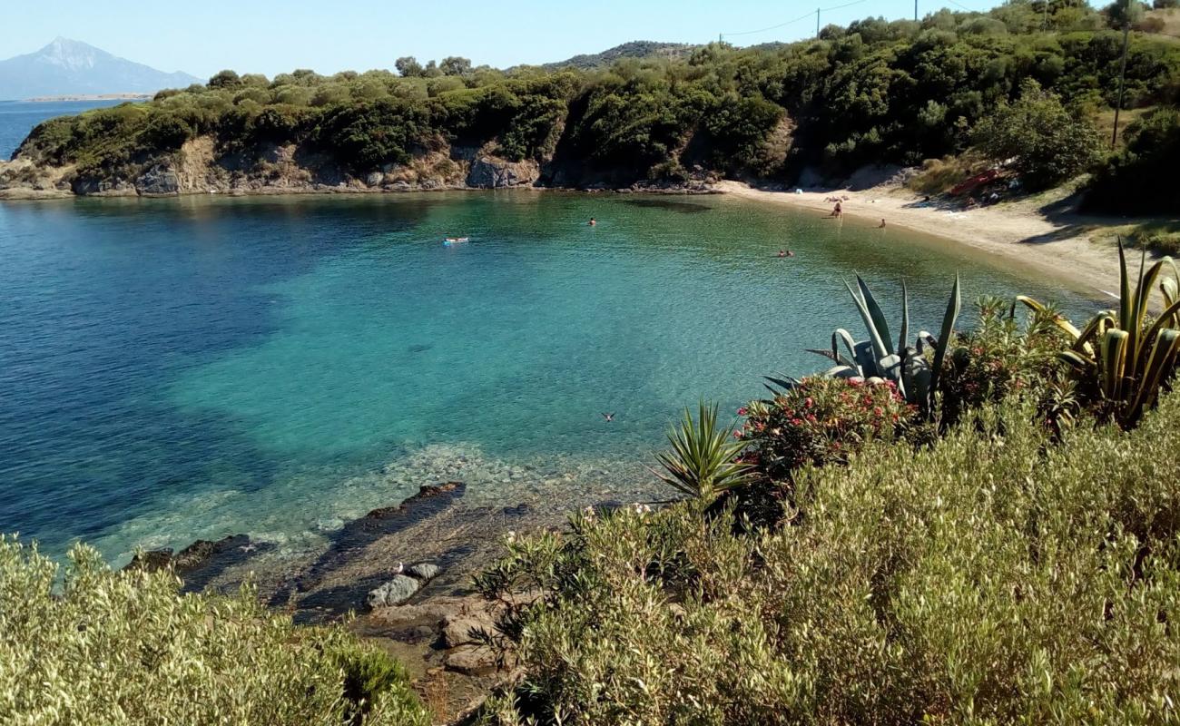 Ammouliani beach'in fotoğrafı parlak kum yüzey ile