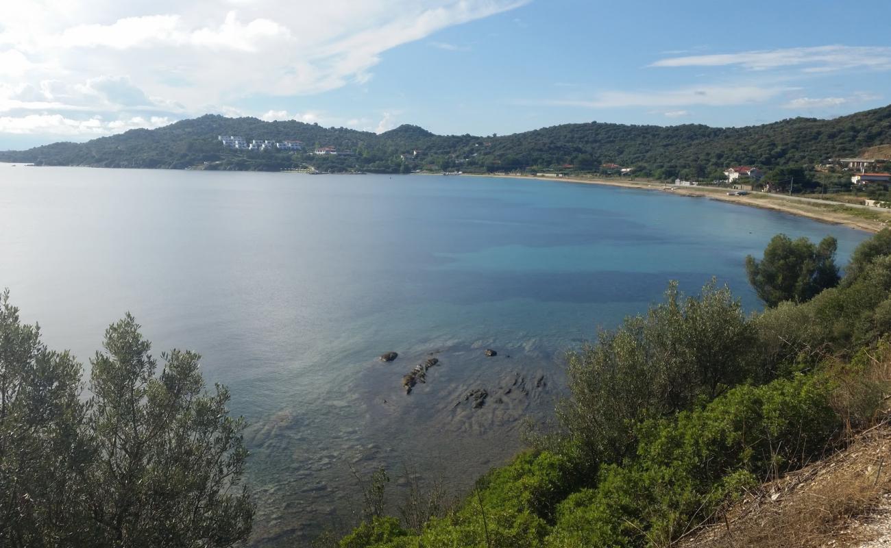 Megali Ammos beach'in fotoğrafı parlak kum yüzey ile