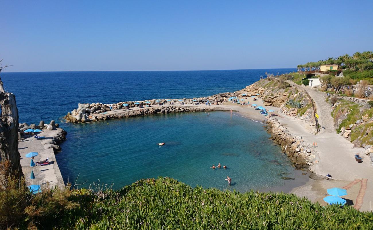 Geropotamos beach III'in fotoğrafı taşlı kum yüzey ile