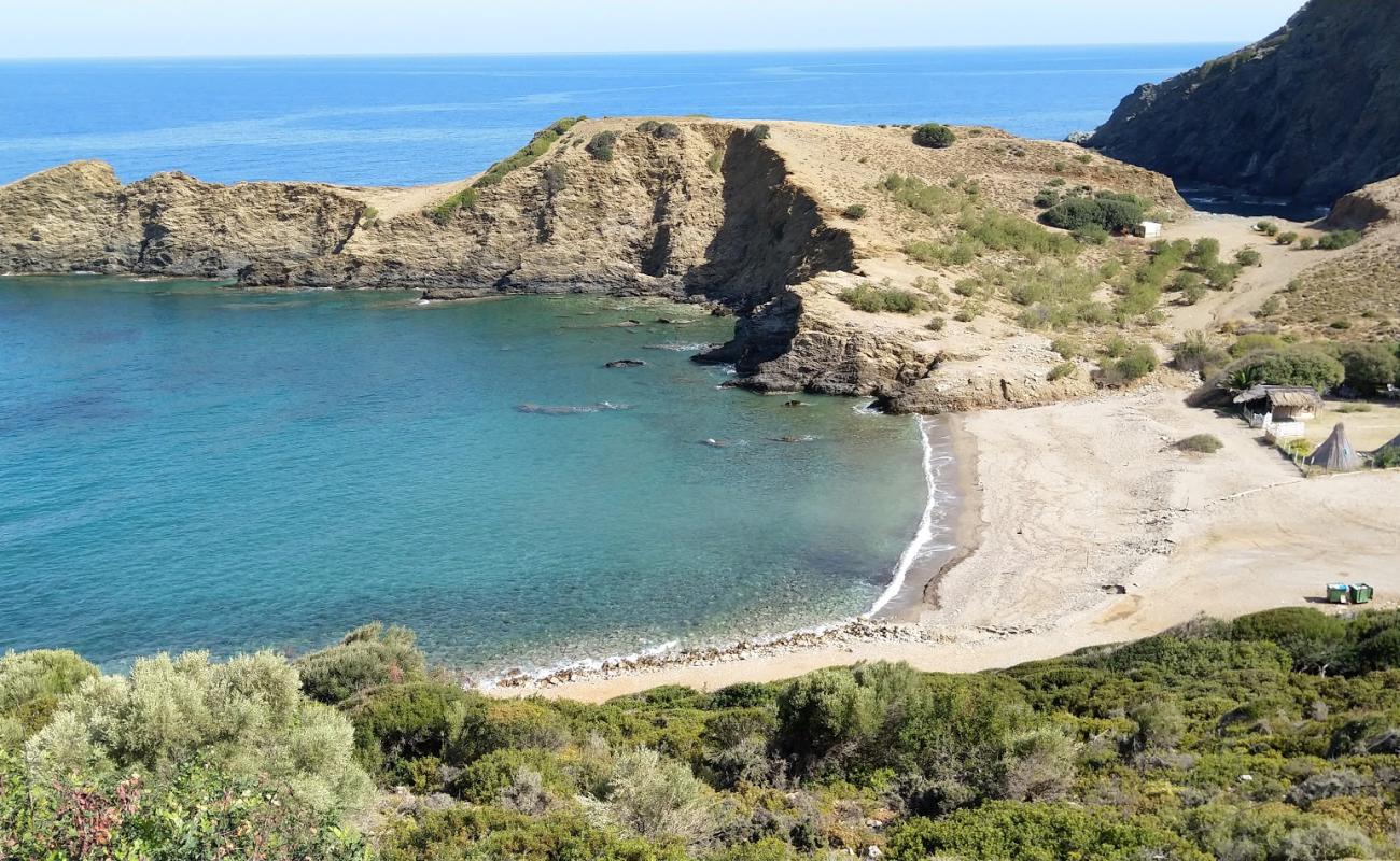 Beach Good Land'in fotoğrafı gri kum ve çakıllar yüzey ile