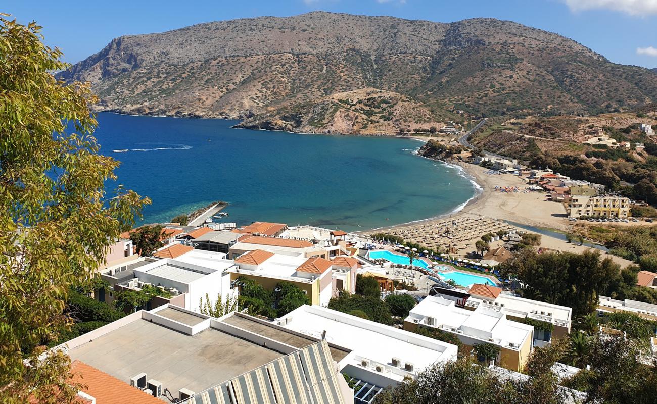 East Beach'in fotoğrafı kahverengi kum yüzey ile