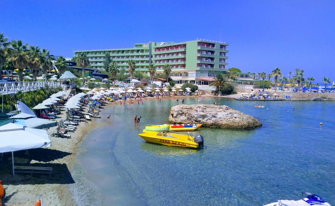 Star beach'in fotoğrafı i̇nce kahverengi kum yüzey ile