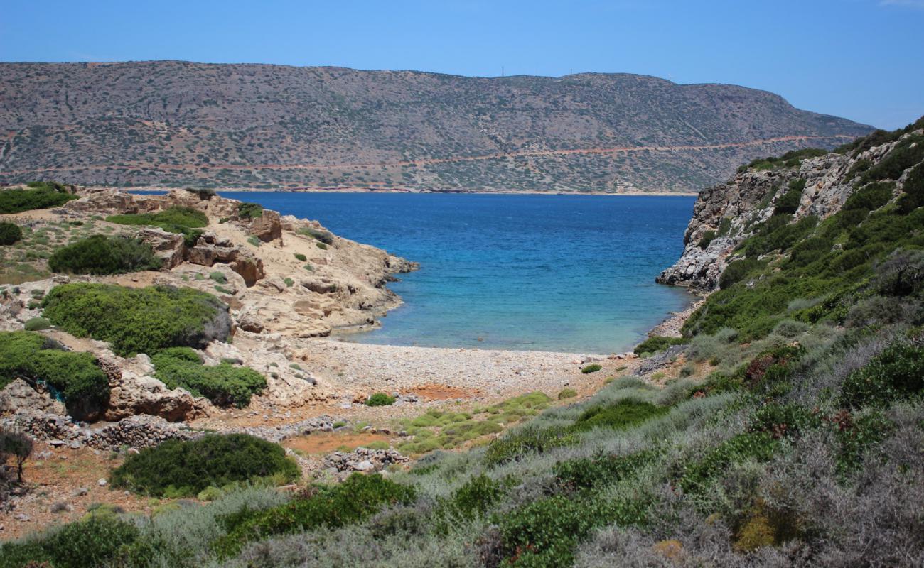 Pelekiti Beach'in fotoğrafı taşlar yüzey ile