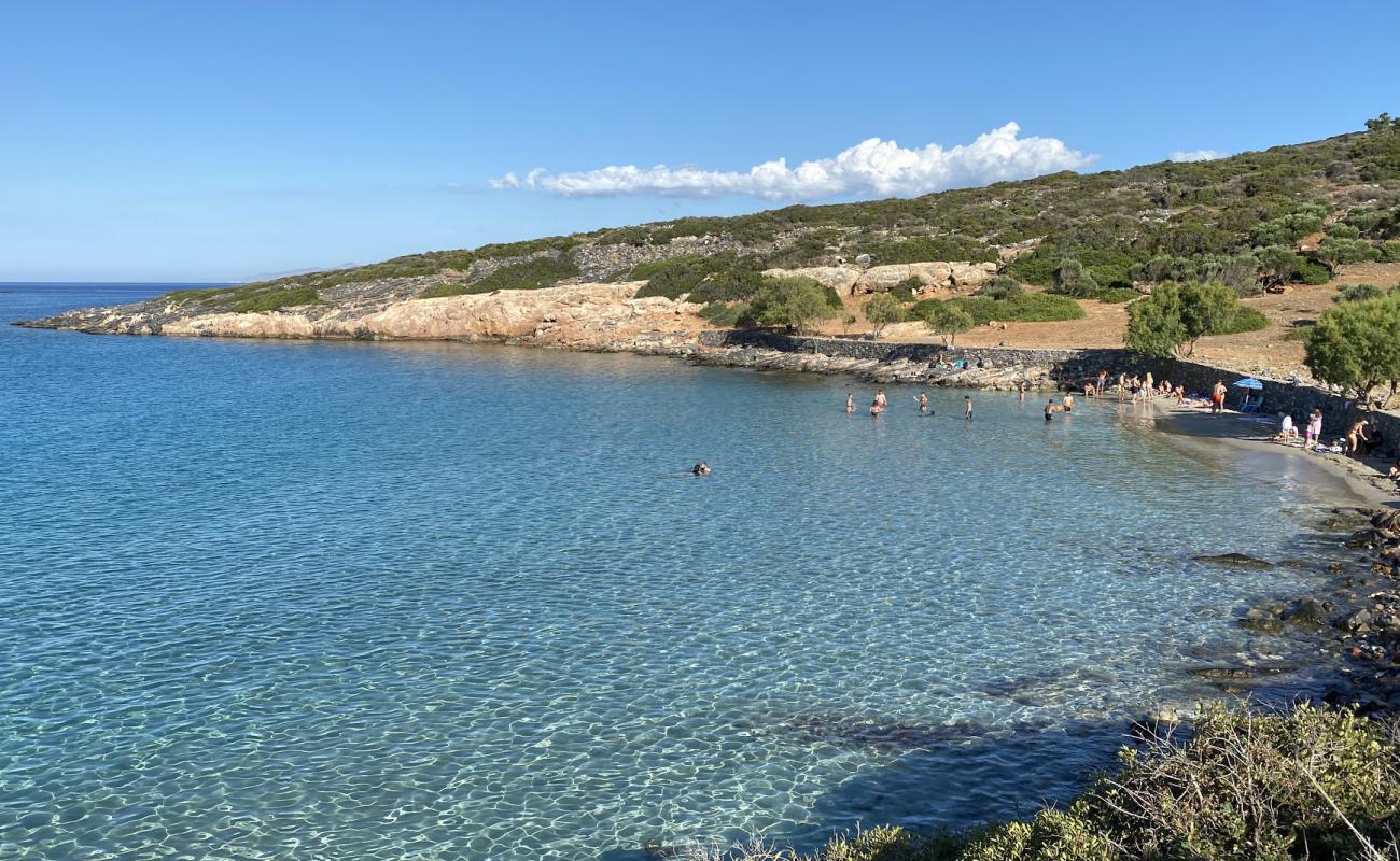 Kolokitha beach'in fotoğrafı i̇nce bej kum yüzey ile