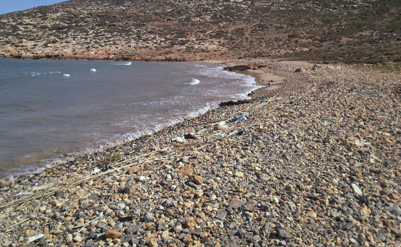 Skaria beach'in fotoğrafı taşlı kum yüzey ile