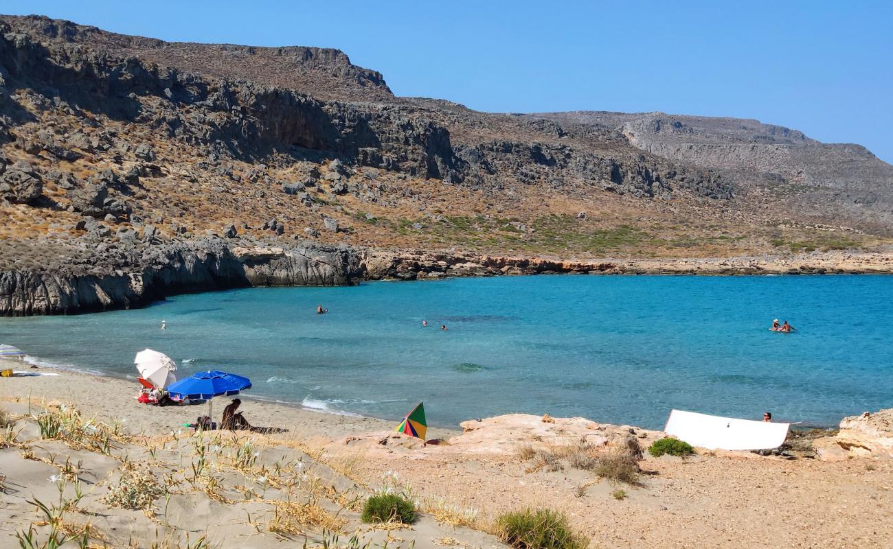 Alona beach'in fotoğrafı parlak ince kum yüzey ile