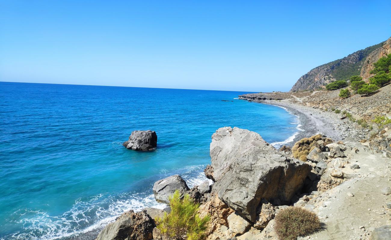 Zeromouri beach'in fotoğrafı gri çakıl taşı yüzey ile