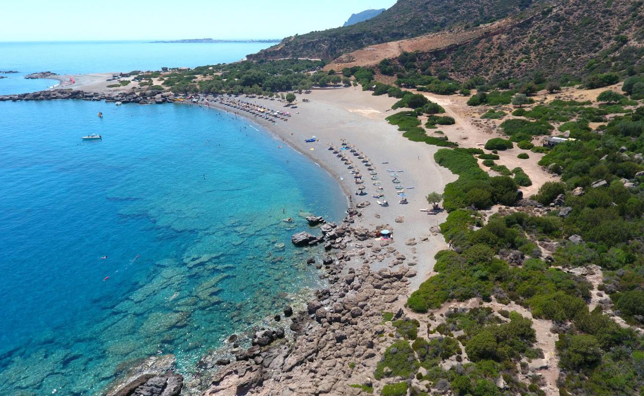 Ammoudia beach'in fotoğrafı gri ince çakıl taş yüzey ile