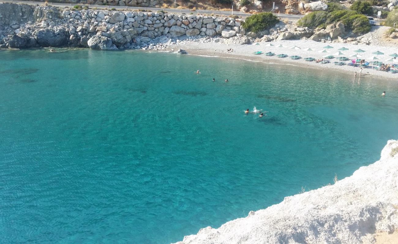 Psilos Volakas'in fotoğrafı gri çakıl taşı yüzey ile