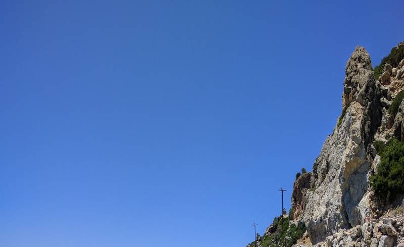 Trochalou Beach'in fotoğrafı gri çakıl taşı yüzey ile