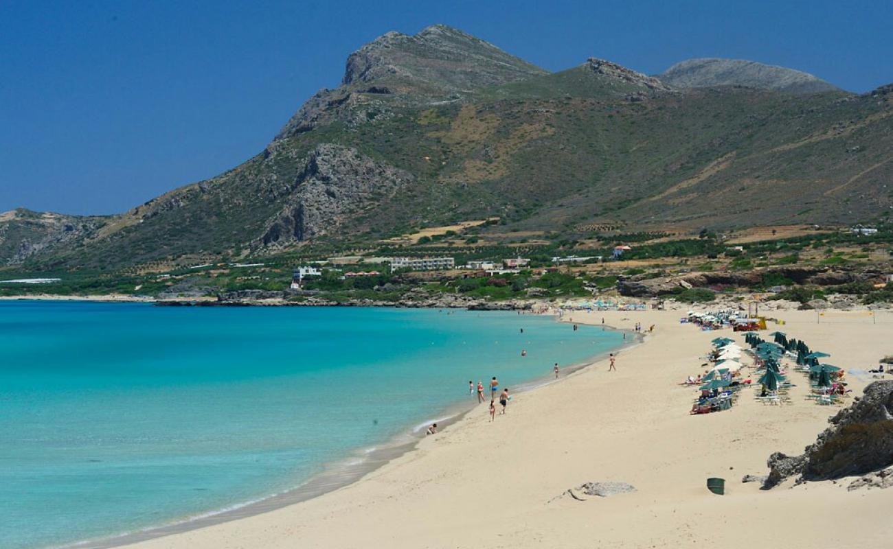 Falasarna Plajı'in fotoğrafı parlak ince kum yüzey ile