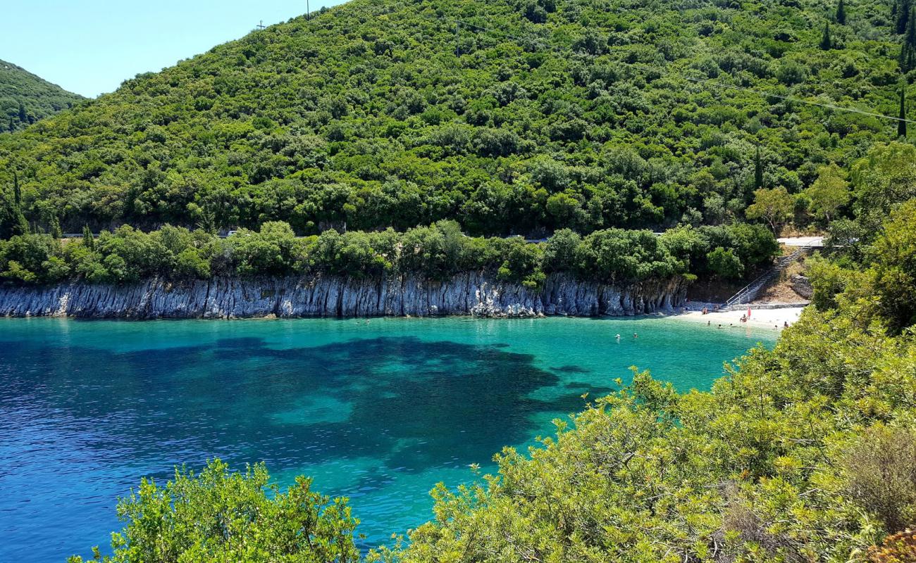 Mavrona beach II'in fotoğrafı hafif ince çakıl taş yüzey ile