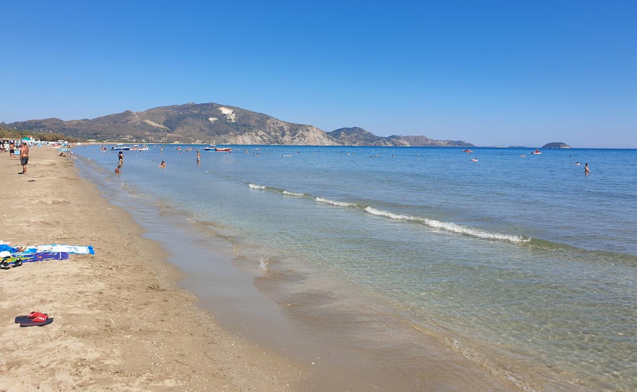 Laganas Beach'in fotoğrafı açık bej kum yüzey ile