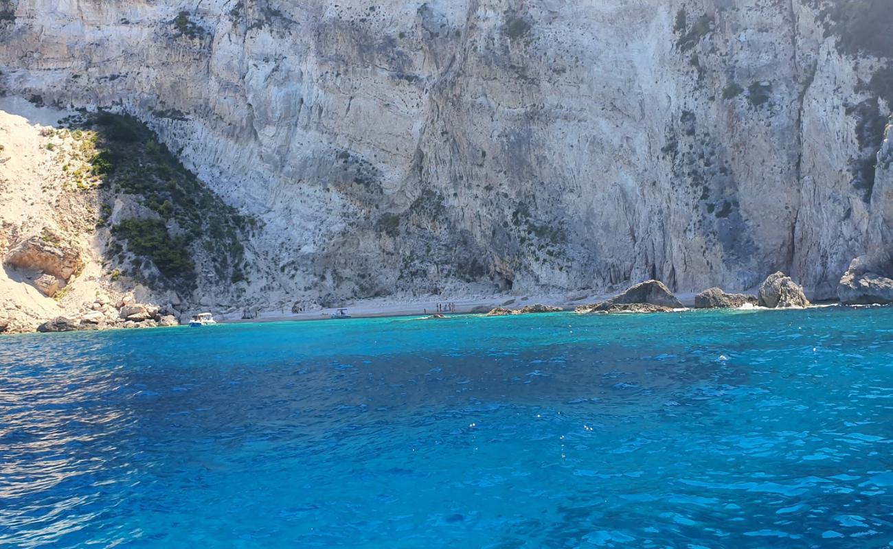 Filipoi Beach II'in fotoğrafı açık bej kum yüzey ile