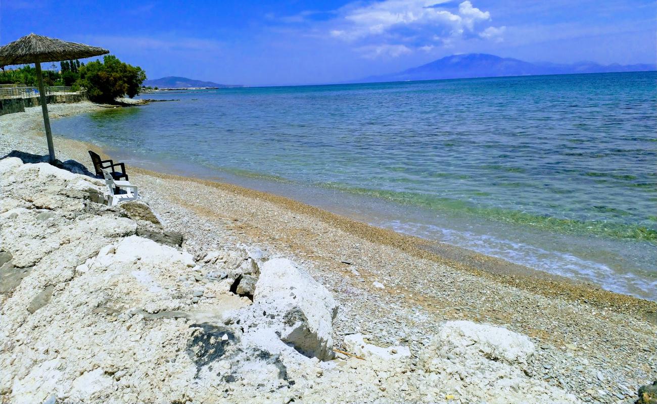 Belussi beach II'in fotoğrafı bej kum ve çakıl yüzey ile