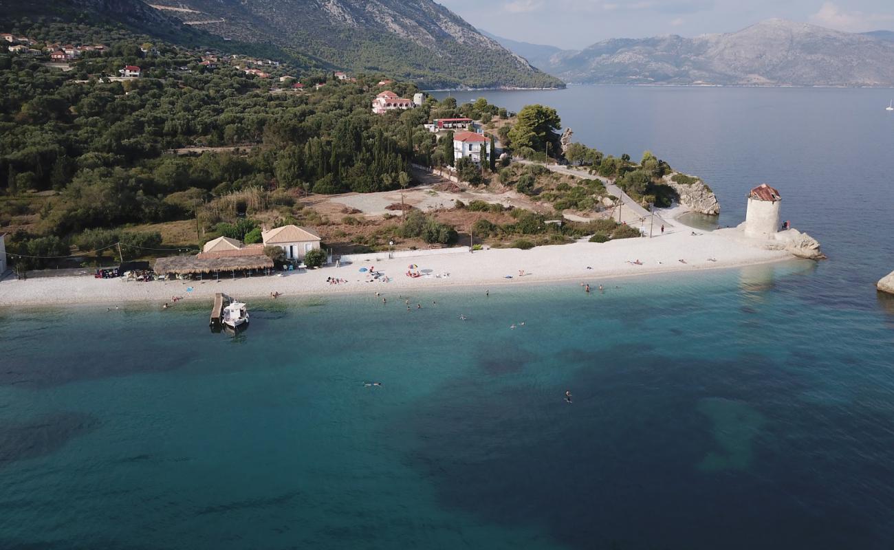 Agrapidia Beach'in fotoğrafı bej çakıl yüzey ile