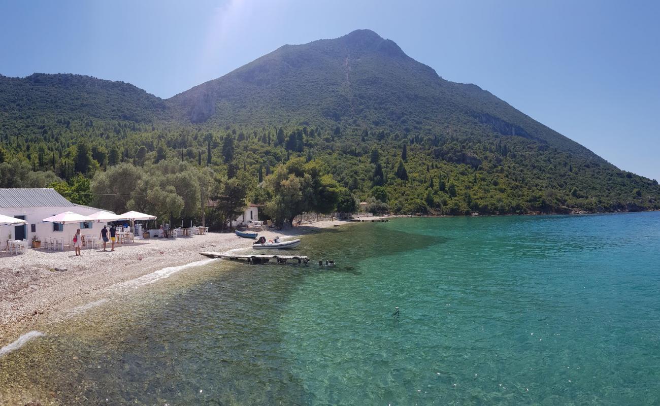 Episkopis - Gerolimis'in fotoğrafı hafif çakıl yüzey ile