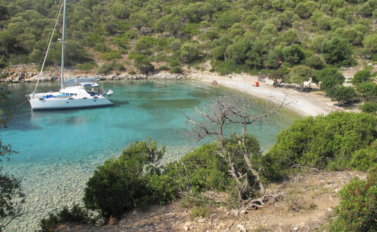 Pisina beach III'in fotoğrafı bej çakıl yüzey ile
