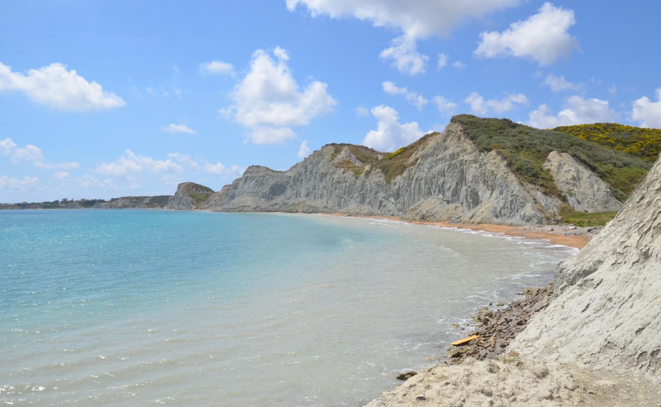 Koutala beach'in fotoğrafı kahverengi kum yüzey ile