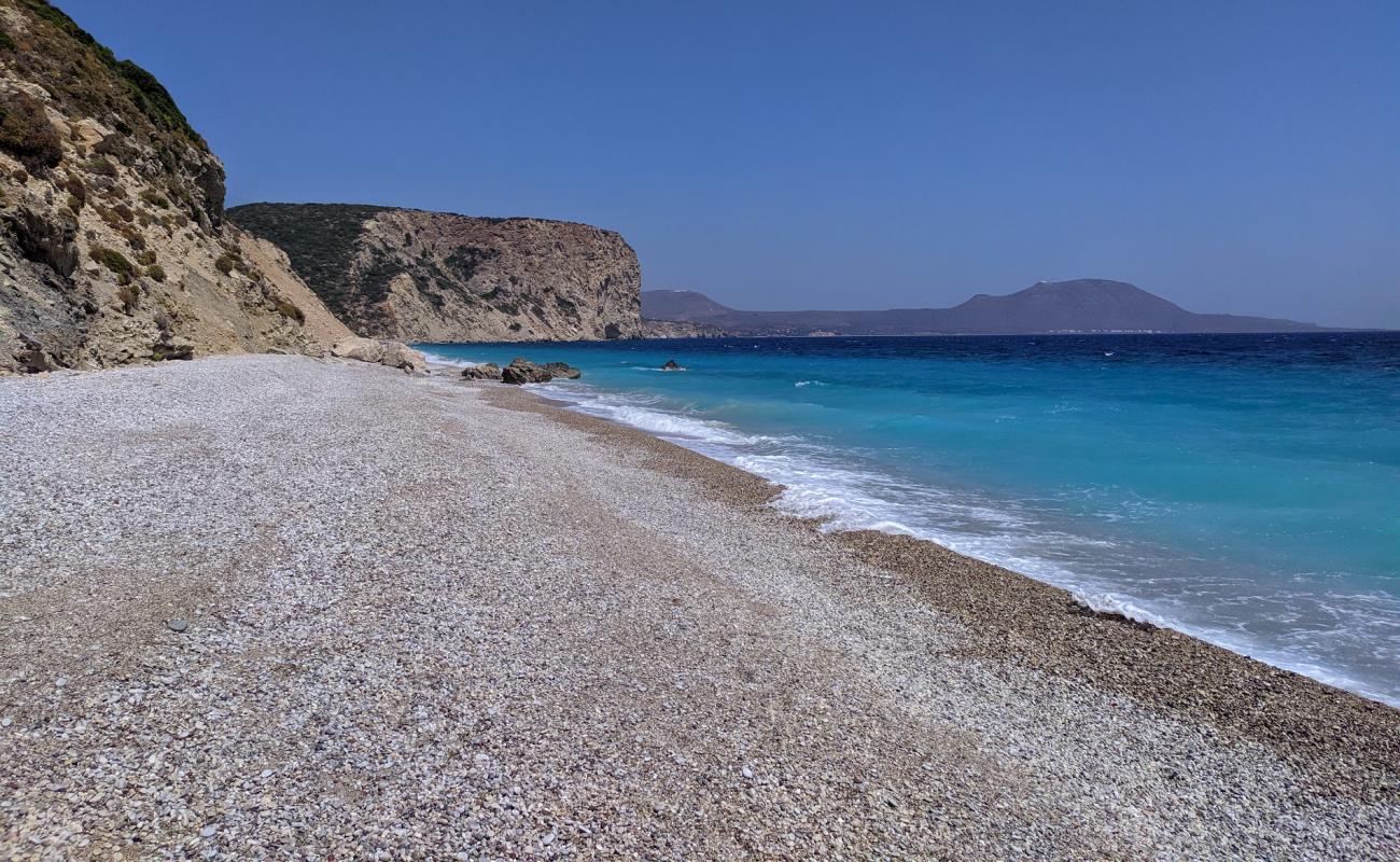 Kombonada beach'in fotoğrafı çakıl ile kum yüzey ile