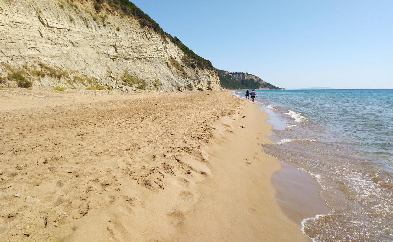 Marathias beach II'in fotoğrafı i̇nce bej kum yüzey ile