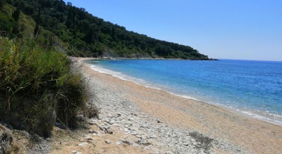 Akrokiali beach