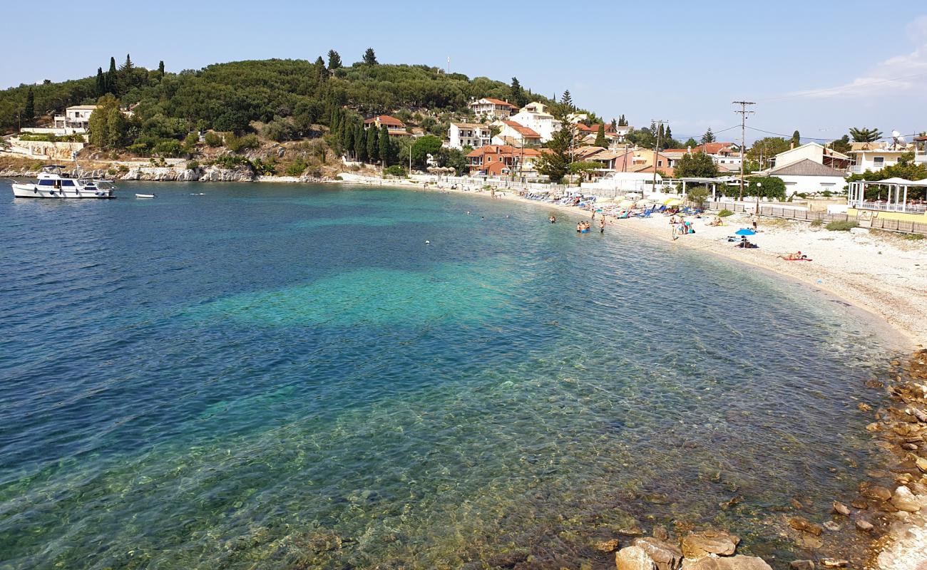 Kalamionas beach'in fotoğrafı hafif ince çakıl taş yüzey ile