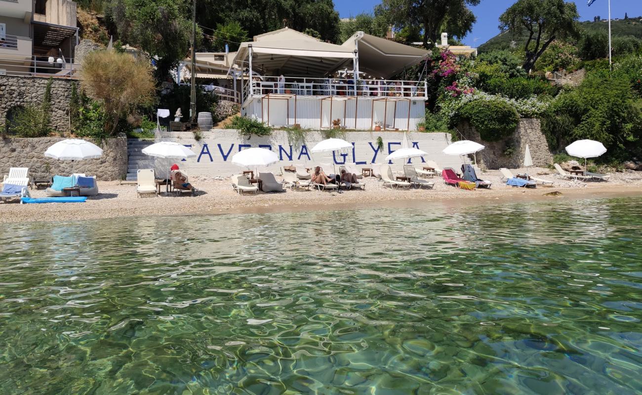 Mparmpati beach'in fotoğrafı hafif çakıl yüzey ile