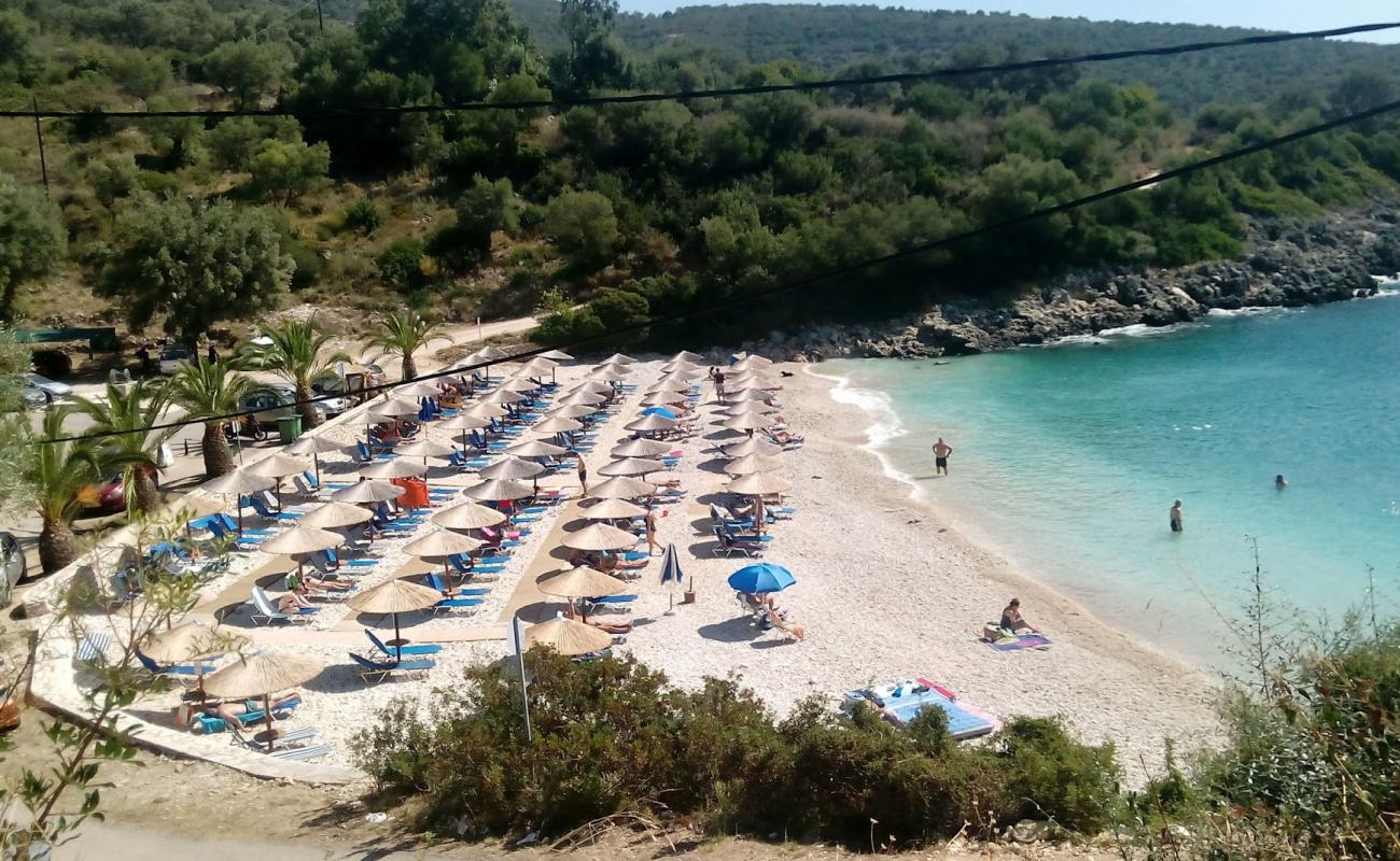 Ammoussa Plajı'in fotoğrafı bej çakıl yüzey ile