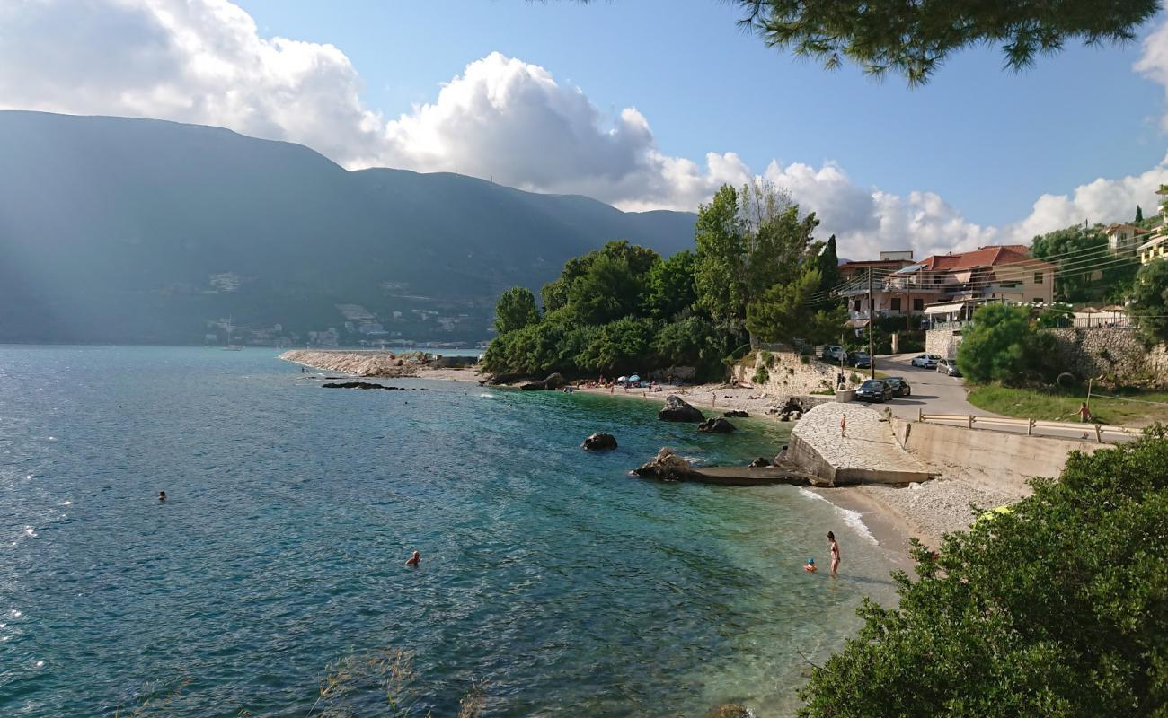 Small Vasiliki'in fotoğrafı çakıl ile kum yüzey ile