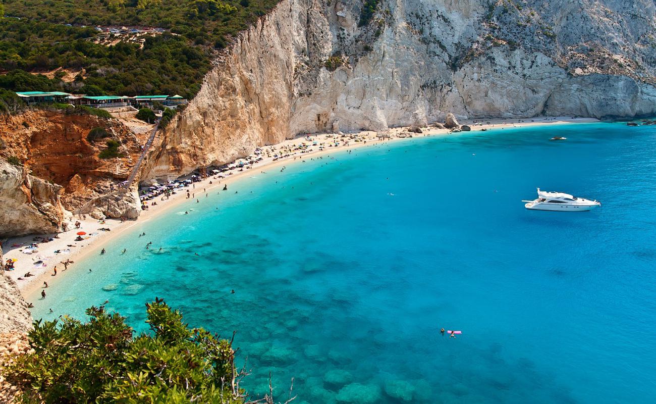 Porto Katsiki Plajı'in fotoğrafı hafif ince çakıl taş yüzey ile