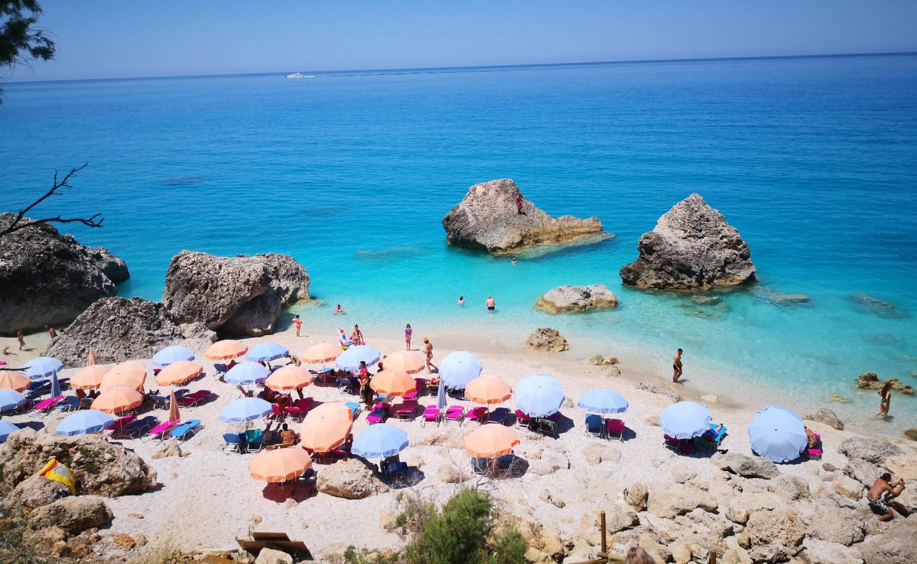 Kavalikefta Beach'in fotoğrafı küçük kahverengi çakıllar yüzey ile