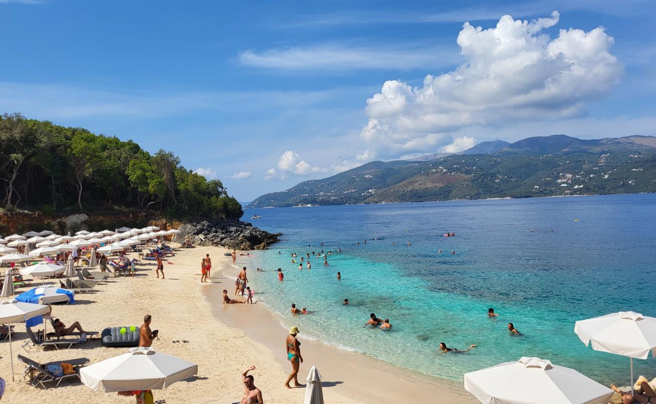 Arameras Beach'in fotoğrafı açık bej kum yüzey ile