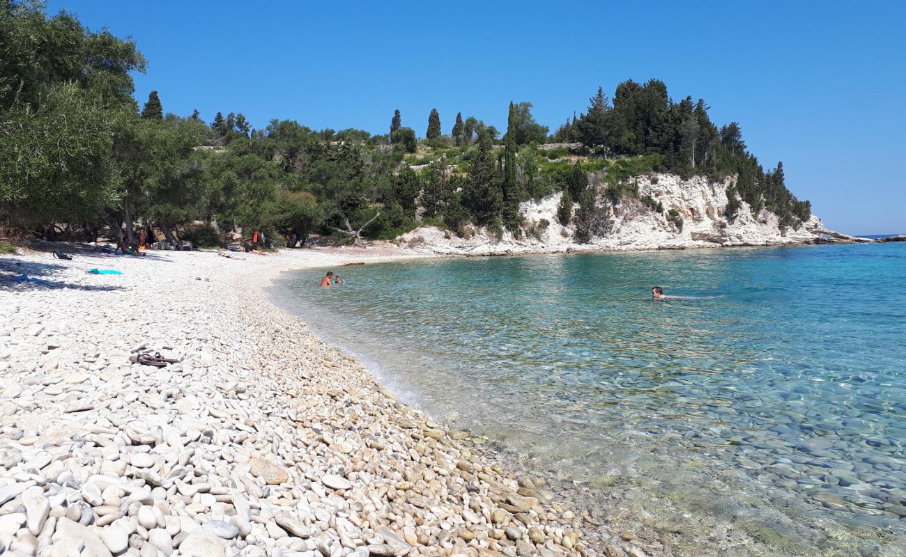 Marmari Beach'in fotoğrafı bej çakıl yüzey ile