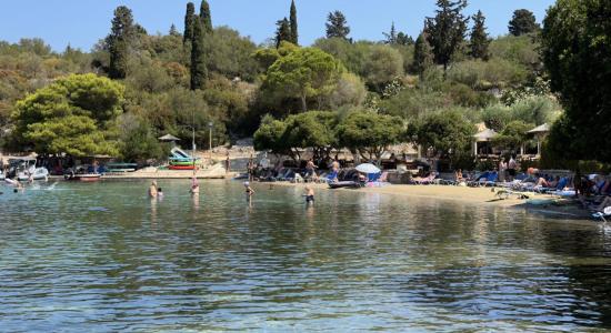 Paralia Moggonisi
