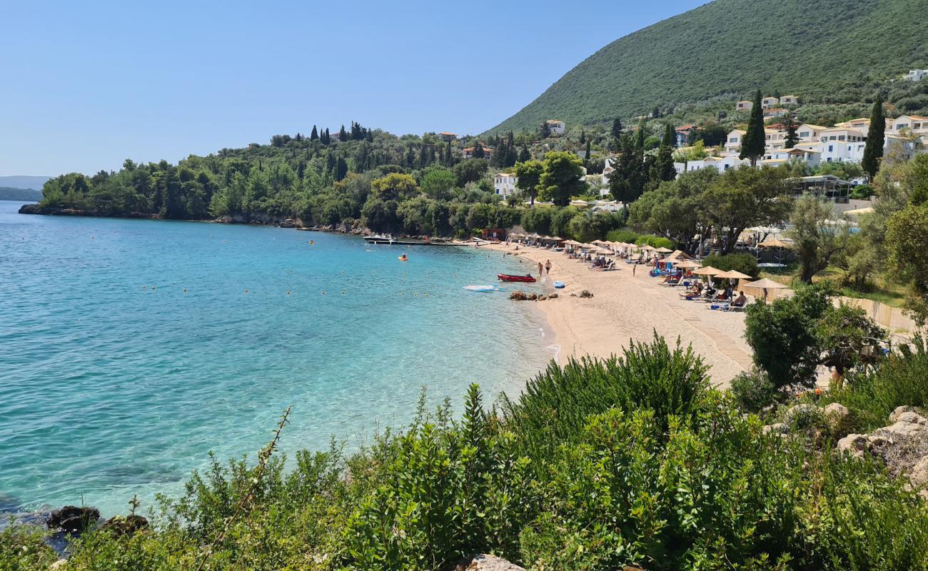 Porto Galini Beach'in fotoğrafı küçük bej çakıl yüzey ile